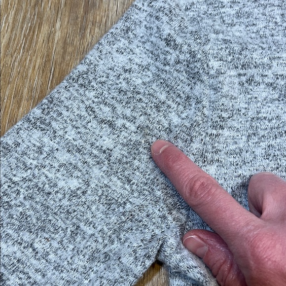 Abercrombie & Fitch Soft A&F Cozy Heather Gray Long Sleeve Bodysuit Small S EUC - Picture 13 of 13